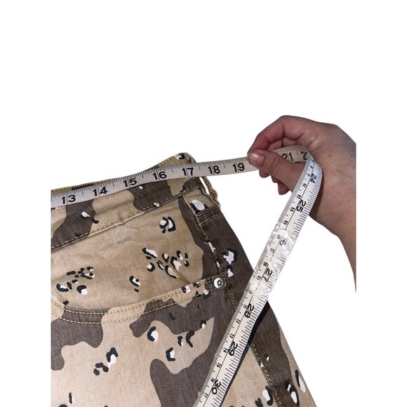 Fashion Nova Mens Multi Cargo Pocket Pants Sz 34 Straight Tan Brown Camo - Picture 6 of 7